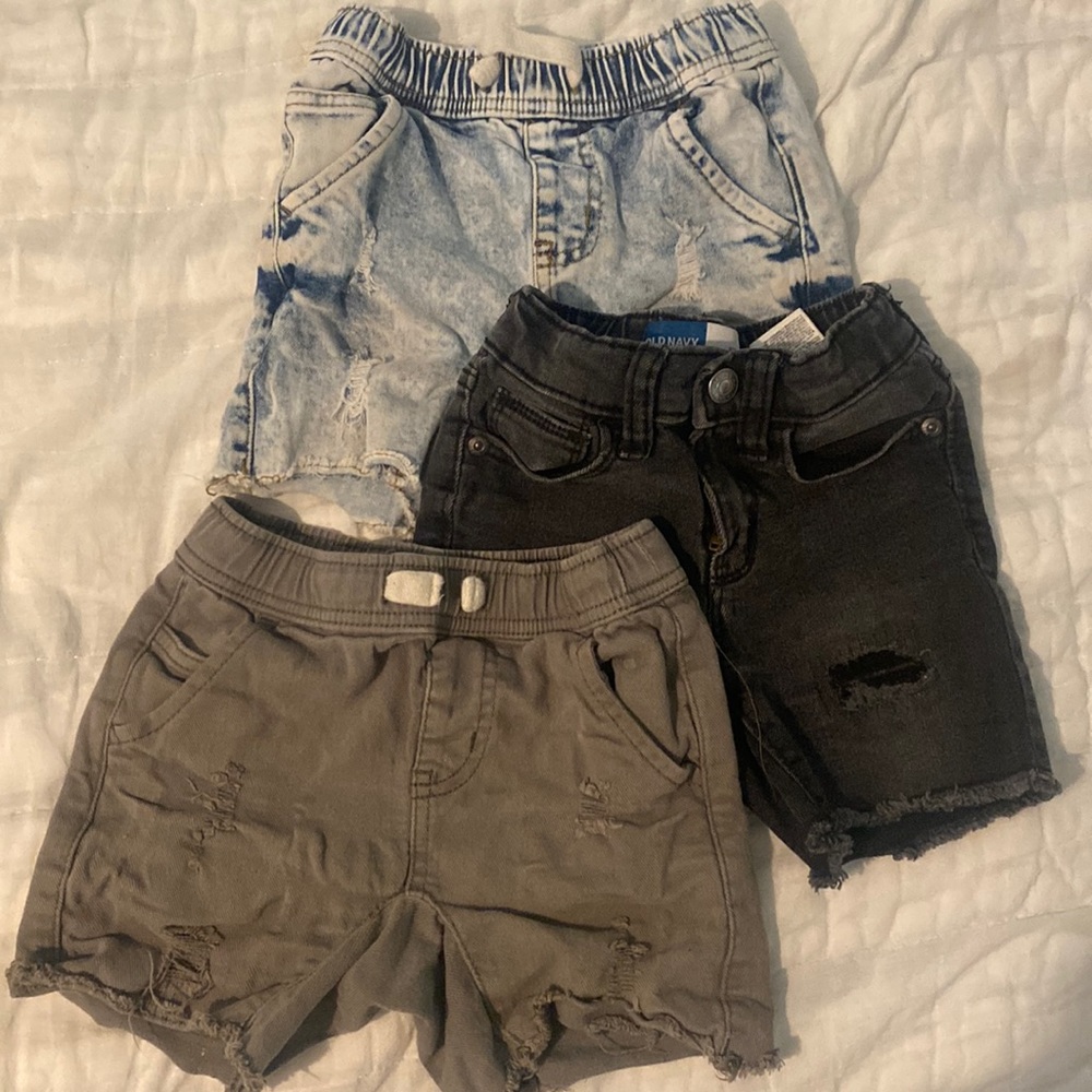 2t shorts bundle (Cotton On & Old Navy)